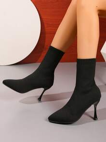 女性中筒襪靴子帶高&薄高跟鞋,尖頭,性感 - 黑色 - 查看 2