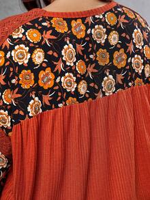 SHEIN LUNE 女款大尺寸花卉印花蕾絲拼接落肩上衣 - 橘色 - 查看 5