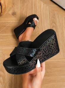 女士厚底人字拖凉鞋、金属金色一脚蹬拖鞋、闪亮交叉带舒适坡跟拖鞋