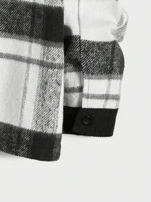 Manfinity Hypemode Men's Loose Fit Plaid Print Shacket Without Hoodie With Patch Pockets - Black and White - View 4