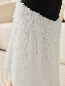 Modelyn Pearls Beaded Keyhole Neckline Fuzzy Hem Bodycon Dress - Black and White - View 4