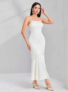 Modelyn 女款高領毛絨 T 恤和荷葉邊下擺裙 2 件套(不含腰帶)