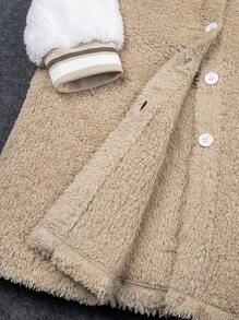 Casaco De Plush Com Botão Com Bordado De Letras E Design De Bloco De Cores De Manga Longa Para Meninas