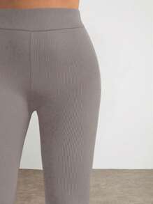 RueChic Pantalones acampanados de talle alto