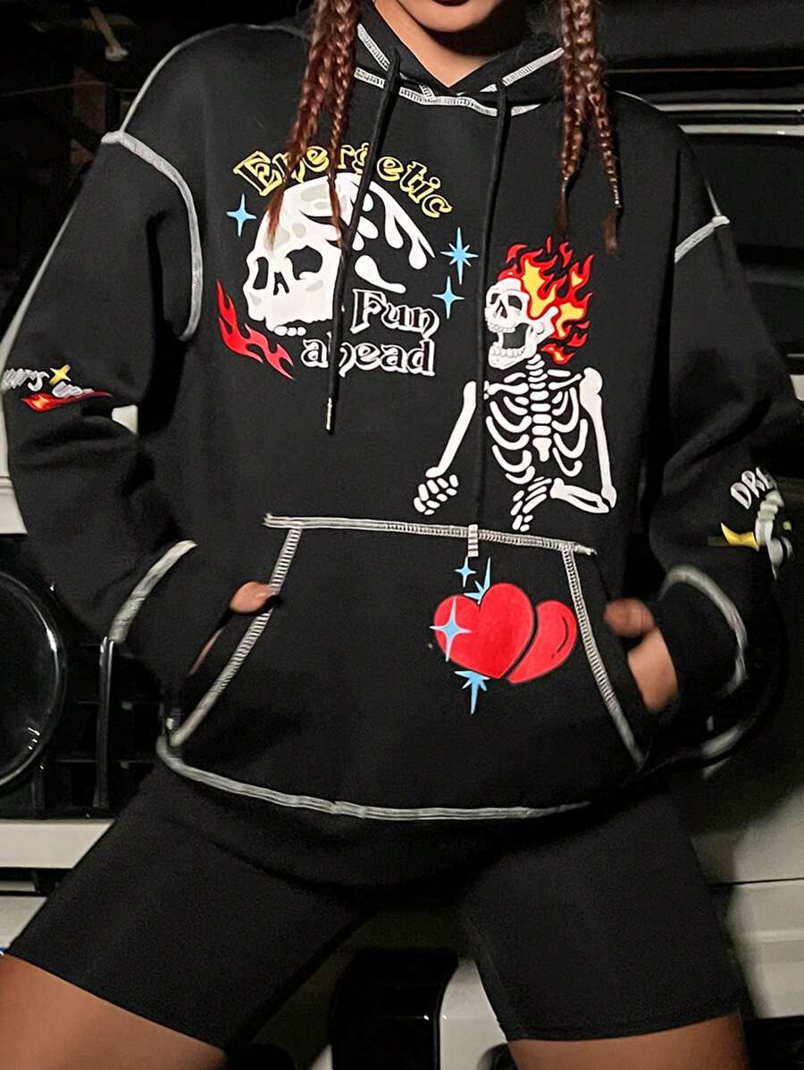 SHEIN EZwear Hình ảnh Skull & chữ cái Thả vai Dây rút Hoodie - màu đen - Xem 1