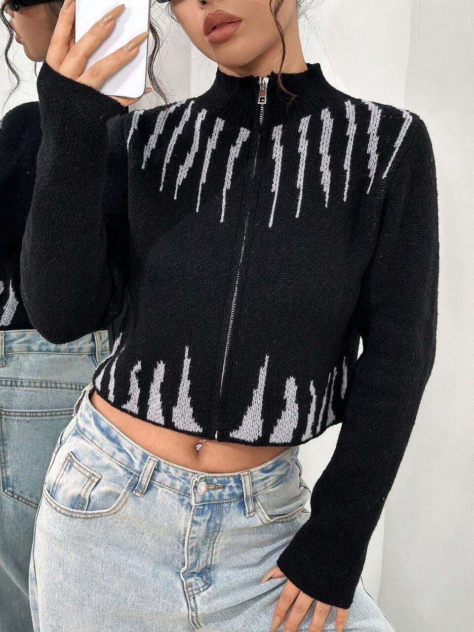 Graphic Pattern Zip Up Crop Cardigan