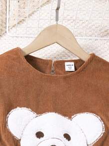 SHEIN Váy vải thêu họa tiết gấu bông thời trang thu đông cho bé gái tuổi mới lớn có tay áo trễ - Màu Khaki - Xem 5