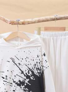 SHEIN Ensemble Sweat À Capuche Décontracté Et Pantalon De Survêtement Pour Garçons Avec Impression D'éclaboussure D'encre, Jeunesse