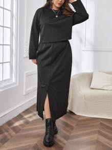 SHEIN Essnce 大碼素色T恤和不對稱開叉半身裙套裝 - 黑色 - 查看 1