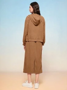 Mulvari 落肩袖抽繩連帽夾克&後背開衩半身裙 - 棕色 - 查看 2