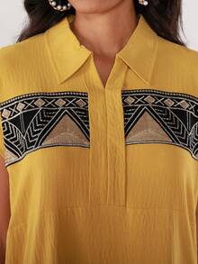 女式亮片刺绣流苏装饰翻领短袖连衣裙