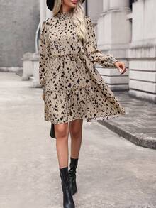 SHEIN Clasi In Toàn bộ Xù Hoa Sen Váy Smock - Màu Khaki - Xem 5