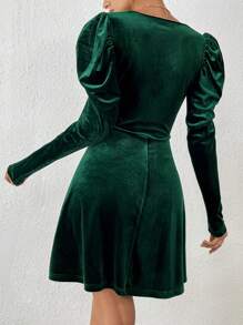 SHEIN Privé Surplice Neck Gigot Sleeve Velvet Dress Without Belt - Dark Green - View 3