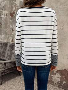 SHEIN LUNE 女用條紋落肩拼布 T 卹 - 彩色 - 查看 2