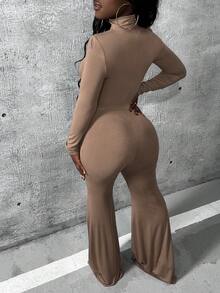 Slaydiva Bộ áo liền quần cổ cao ống loe màu trơn - Màu Khaki - Xem 4