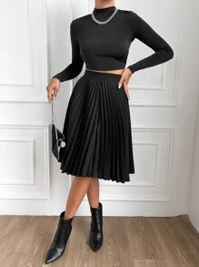 EURMUSE Solid Pleated Skirt - Black - View 3
