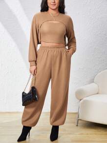 SHEIN Essnce 大码女式梅拉德纹理新年两件套服装 - 杏色 - 查看 6