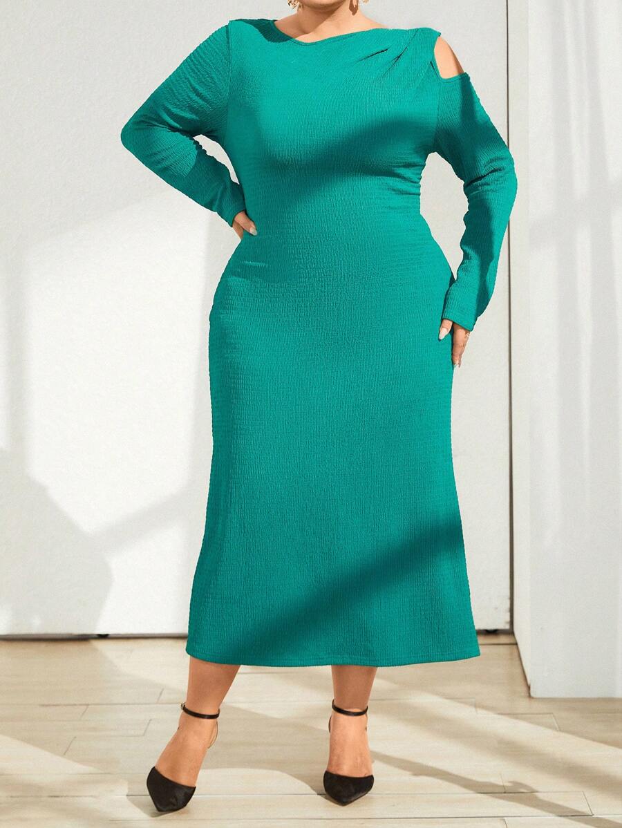 SHEIN Privé Plus Size Asymmetric Neckline Cut-out Dress - Green - View 1