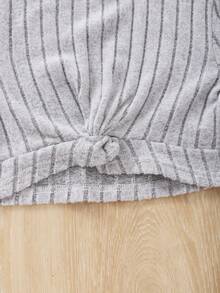 SHEIN Conjunto De Dos Piezas Para Niña Adolescente: Top Acanalado Con Nudo Retorcido En La Parte Delantera Y Pantalón Acampanado - Gris - Ver 5