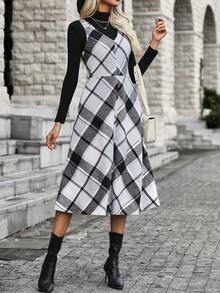 SHEIN Clasi 格紋印花背帶洋裝不帶T恤 - 黑與白 - 查看 5