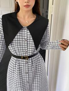 Dazy Star 女士格紋彼得潘領長袖連衣裙