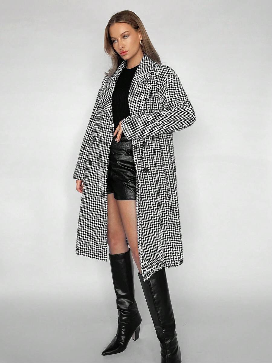 BizChic Của phụ nữ Họa tiết Nanh sói DOUBLE-BREASTED Len áo - Đen và trắng - Xem 1