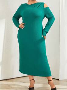 SHEIN Privé Plus Size Asymmetric Neckline Cut-out Dress - Green - View 5