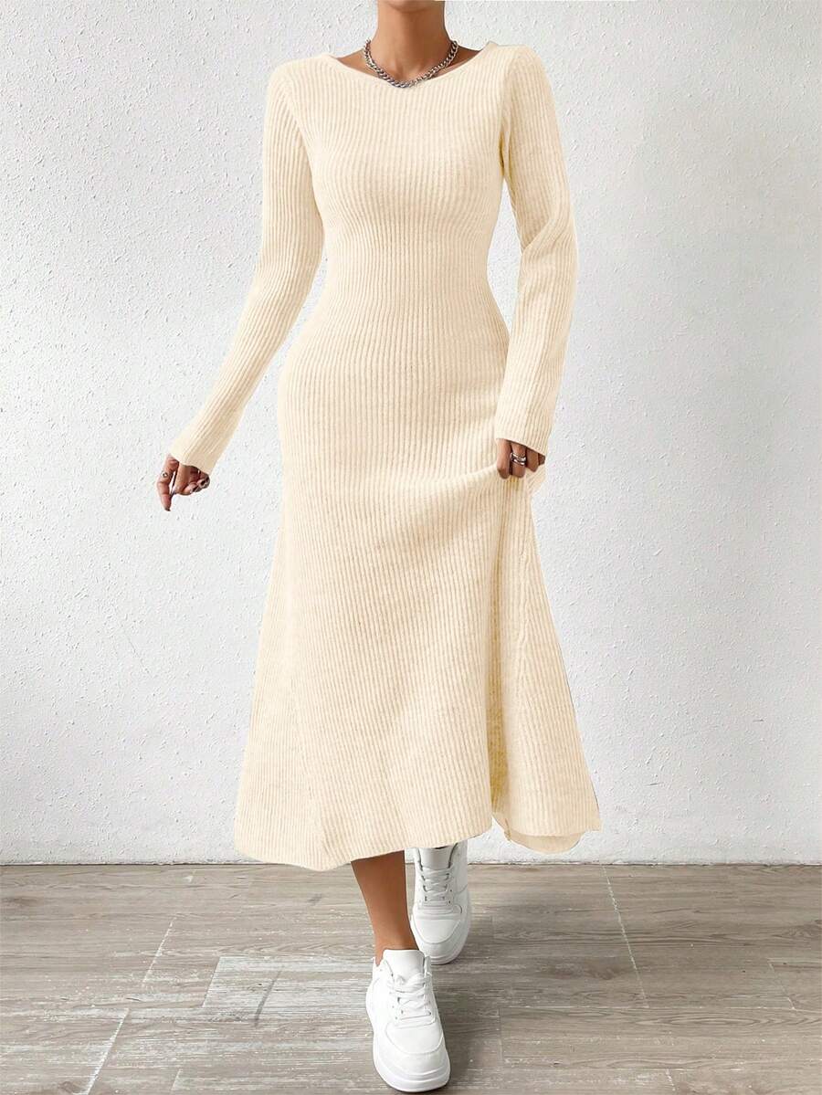 SHEIN Essnce Của phụ nữ Cổ chữ V Thon gọn Áo len dệt kim Đầm - Màu be - Xem 1