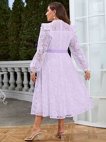 Simplee 大码春夏优雅纯色水溶蕾丝灯笼袖荷叶边连衣裙 - 紫色 - 查看 2
