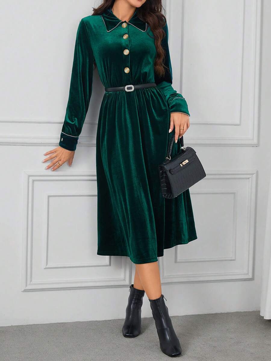 SHEIN Clasi Vestido ribete en contraste con botón delantero de terciopelo sin cinturón - Verde Oscuro - Ver 1