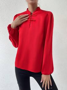 Chiquease Bluzka z żabą i guzikami, rękawy typu latarnia, satyna, na przyjęcie noworoczne - Czerwony - Zobacz 3