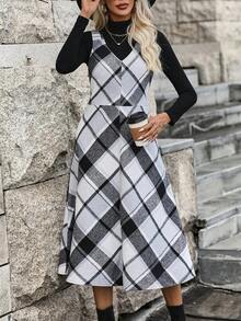 SHEIN Clasi 格紋印花背帶洋裝不帶T恤 - 黑與白 - 查看 4