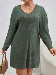 SHEIN Frenchy Talla Plus Vestido Con Hombros Caídos Huecos Y Corte De Parche Bordado En La Espalda - Verde - Ver 4