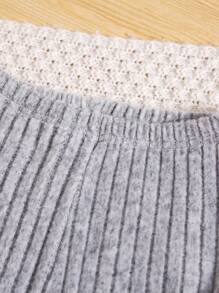 SHEIN 2 Piezas/set Pequeños Pantalones Acampanados Para Niñas Con Rayas - Burdeos - Ver 5