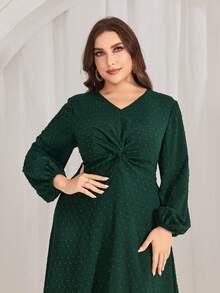 Mulvari Kích thước lớn Tay áo lồng đèn Xoắn Nút Đầm - xanh quân đội - Xem 6