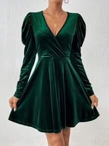 SHEIN Privé Surplice Neck Gigot Sleeve Velvet Dress Without Belt - Dark Green - View 1
