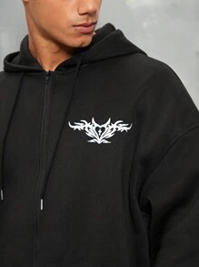 Manfinity Roghcode 男款休閒寬鬆帽衫,束繩和印花設計,肩膀下垂的風格 - 黑色 - 查看 3