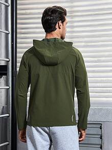 Manfinity Sport Corelite Chaqueta deportiva con capucha con cremallera para hombre con gráficos de letras en la parte superior de entrenamiento