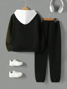 RueChic 2入組少年男孩色塊字母印花連帽衫和運動長褲套裝 - 彩色 - 查看 2