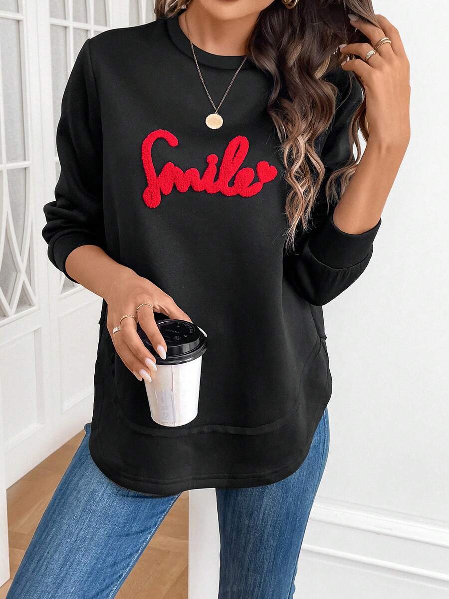 SHEIN Frenchy 字母貼布落肩袖運動衫 - 黑色 - 查看 1