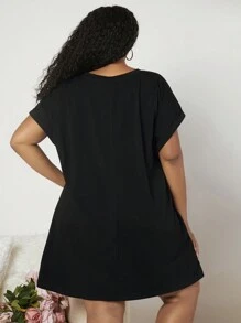 SHEIN CURVE+ 大碼蝴蝶和字母印花裙 - 黑色 - 查看 2