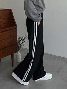 FRIFUL Letter Graphic Contrast Tape Side Pants - Black - View 8