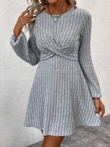 SHEIN Clasi 素色前扭結A字洋裝 - 淺灰色 - 查看 3