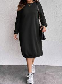 SHEIN LUNE Plus Slogan Graphic Drop Shoulder Split Hem Sweatshirt Dress Graduation,Back To School Outfits,Graduation,Teacher Outfits For Women,Back To School Pullover Fall Outfit Winter Autumn - Black - View 4