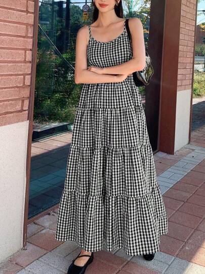 Dazy Star 格纹印花荷叶边下摆吊带连衣裙太阳裙