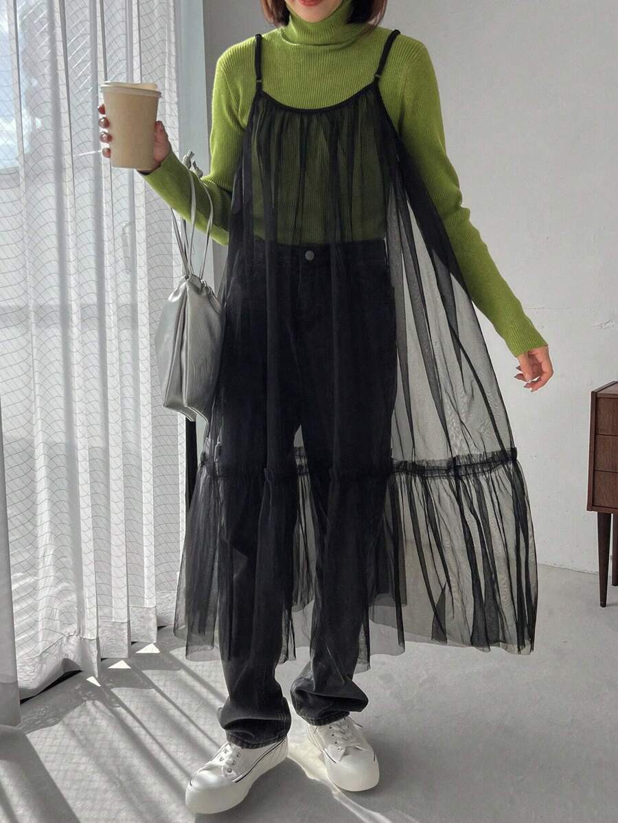 FRIFUL 纯色荷叶边下摆网眼吊带连衣裙（不含T恤）透明休闲女装 - 黑色 - 查看 1