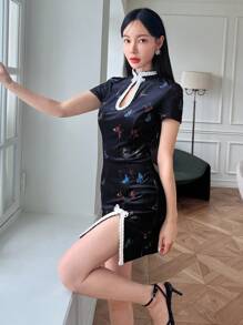 EastFlair 風新款旗袍領絨面蝴蝶圖案印花,精美蕾絲對比色女裝連衣裙 - 黑色 - 查看 6