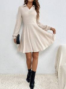 SHEIN Frenchy 女款純色翻領連身裙 - 杏色 - 查看 5