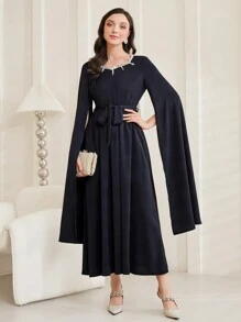 Al Najma 女士純色長袍 - 藏蓝色 - 查看 1