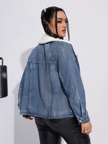 SHEIN EZwear 拼布抓絨領帶蓋口袋紐帶牛仔夾克 - 中等水洗藍 - 查看 3